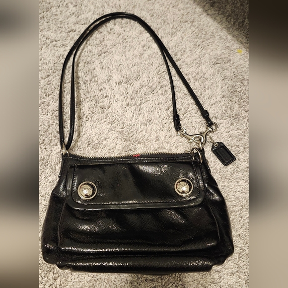 NWOT Coach Poppy Small Patent Leather Shoulder/crossbody Bag Black Chrome Logo - Picture 1 of 4